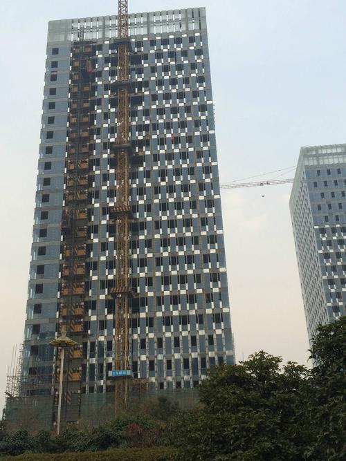 华城科技,国泰大厦幕墙进度